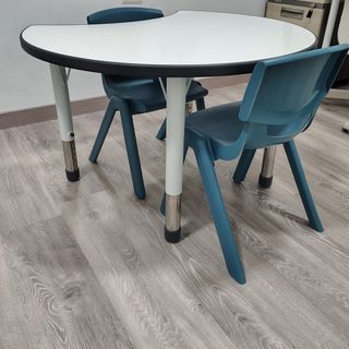 Mobiliario escolar collectivity 2 mesas/5sillas