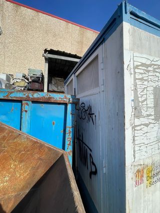 Caseta metálica prefabricada 3,70x2,40m