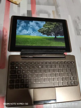 Tablet Asus con Teclado Para Piezas
