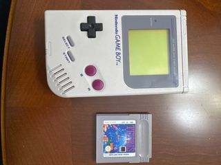 Nintendo Game Boy con Tetris