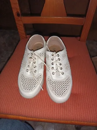Zapatillas blancas Bambad