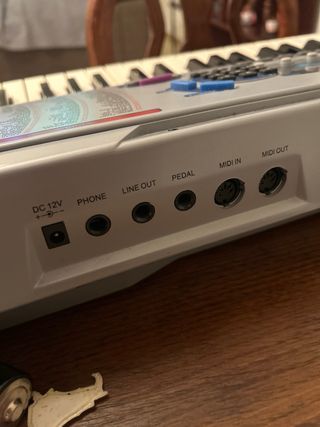 Teclado Ringway TB600M