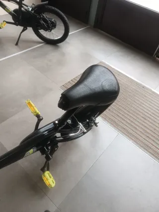 Bicicleta infantil Btwin 500 Dark Hero