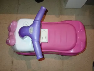 Correpasillos rosa con diseño de Minnie Mouse