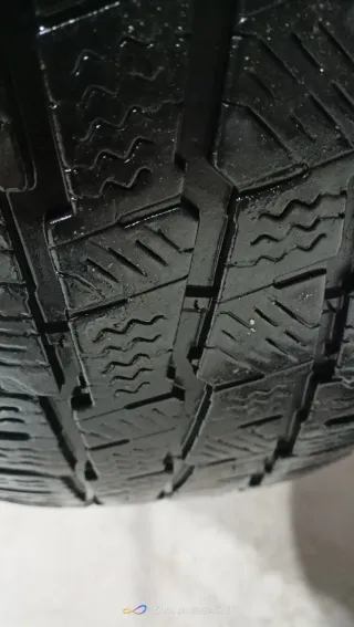 Michelin Alpin 215/65/16 109R  Llantas y neumático