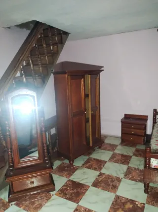 Dormitorio casita de muñecas madera