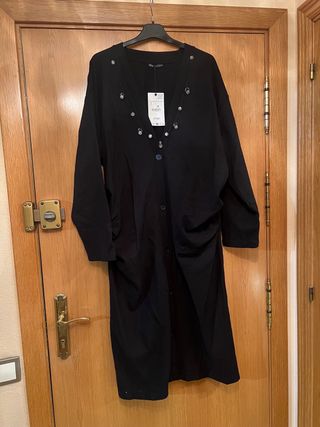 Chaqueta larga interlock frunces Zara