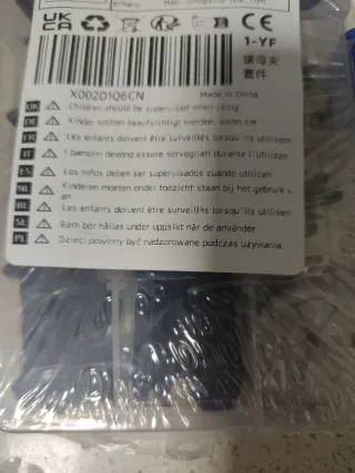 Rivetti in plastica per auto