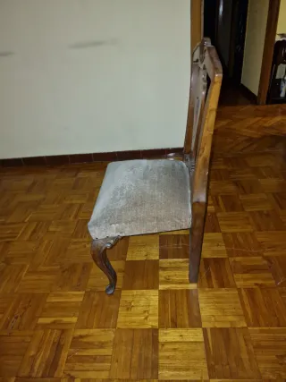Silla de madera