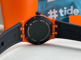 Maurice Lacroix Aikon Tide Naranja
