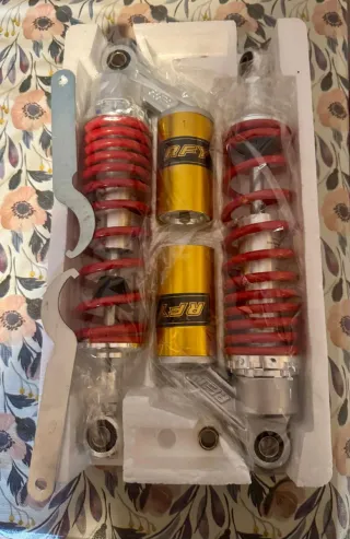 Amortiguadores nuevos con envoltorio original