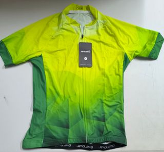 Conjuntos Ciclismo Decathlon AG2R y Bic nuevos