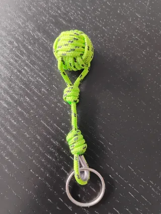Llavero nudo monkey fist verde