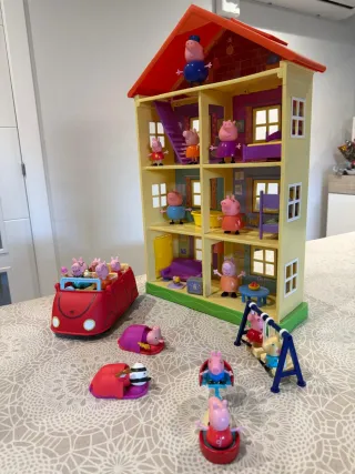 Casa Juguete Peppa Pig con Figuras