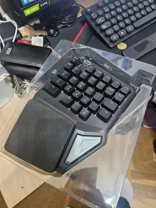 Trust ASSA Teclado Gaming Programable RGB