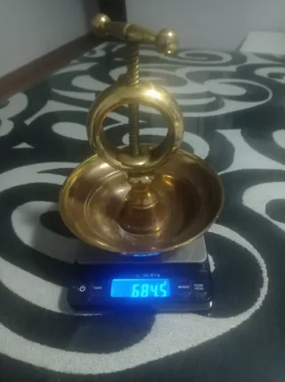 Cascanueces de bronce