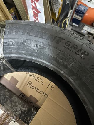 Goodyear Efficient Grip 215/60/16 95V Nuevo