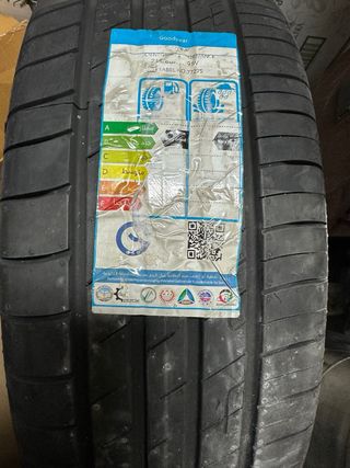 Goodyear Efficient Grip 215/60/16 95V Nuevo