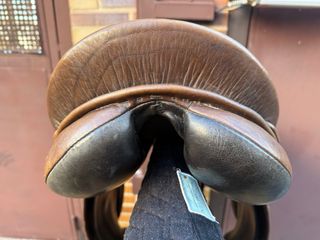 Montura de doma Stübben