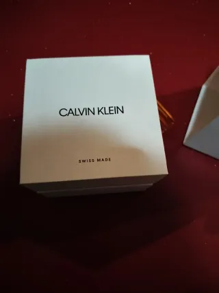 Reloj Calvin Klein Mujer Negro y Dorado