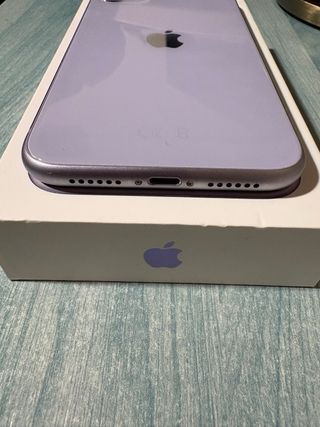 iPhone 11 128GB Lila