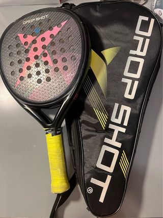 Pala de Pádel Dropshot gama alta + Funda