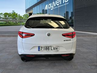 Alfa Romeo Stelvio 2.2 Diesel Sprint RWD 140 kW (190 CV)