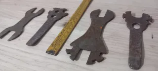 Llaves de bicicleta antiguas