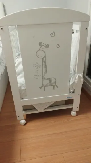 Cuna de colecho blanca con cajón