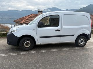 Renault Kangoo 2019. Transferida