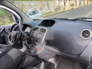 Renault Kangoo 2019. Transferida