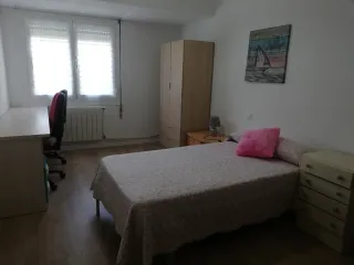 Se alquila piso en santo Domingo de la calzada