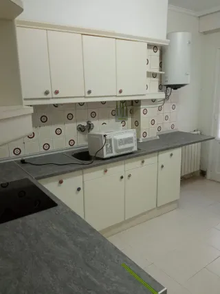 Se alquila piso en santo Domingo de la calzada