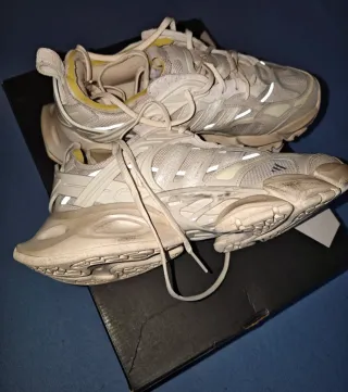 Adidas Runner XLG Deluxe Beige