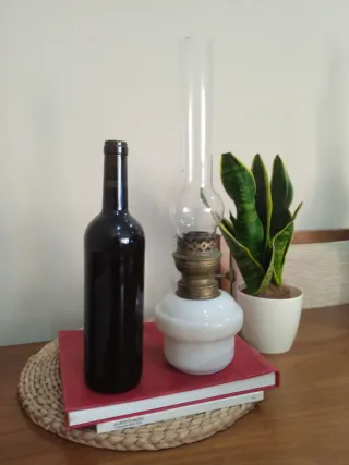 Quinque o lampara de  aceite antiguo, cristal blan