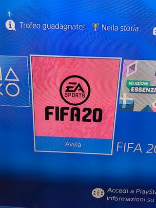 PS4 Slim 1TB Jet Black + FIFA 17