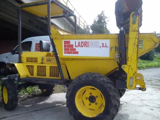 Dumper Kubota hidrostático autocargador