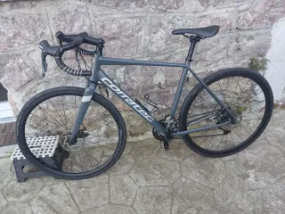 Bicicleta Corratec Gris