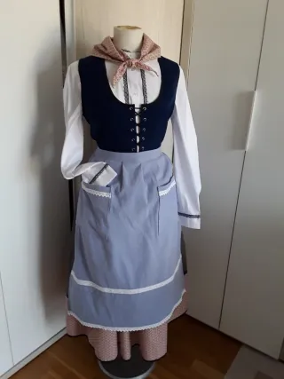 TRAJE NESKA-BASERRITARRA "150 EUROS"