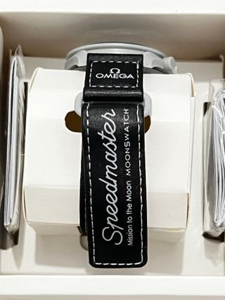 Omega Swatch Mission to Earthphase