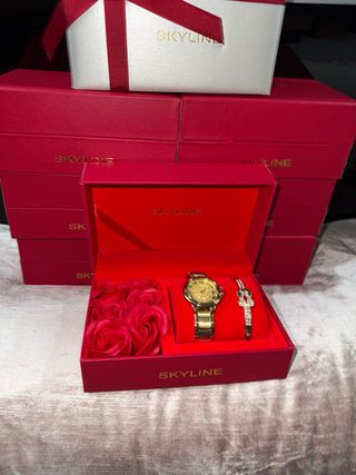 Reloj Skyline Dorado y Pulsera