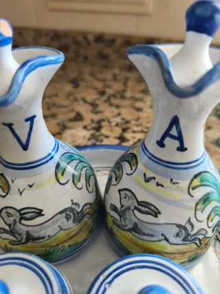 Vinagreras de cerámica con diseño de conejos