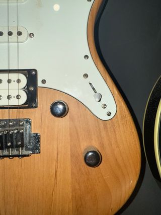 Guitarra Yamaha Pacifica 112J