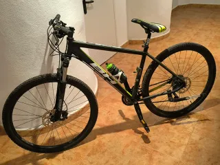 Bicicleta de Montaña BH