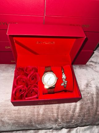 Set de Regalo Skyline Reloj y Pulsera Dorado