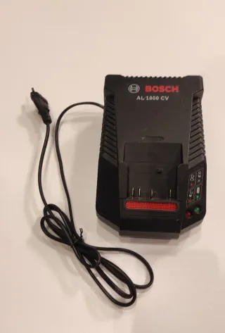 Sierra Circular Bosch + Batería + Cargador