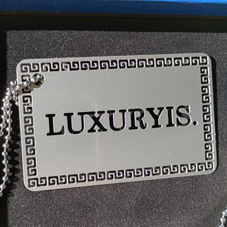 Collana Sabrage Card in Acciaio 904L – Luxuryis.