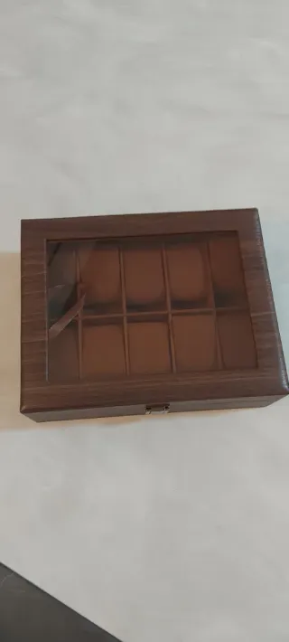 Scatola porta orologi in legno con coperchio trasp