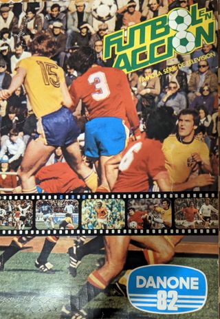 Álbum Fútbol en Acción Danone 82 Completo