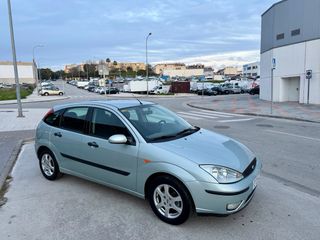 FORD FOCUS 1.6i 100CV !! 2.450€ !!
